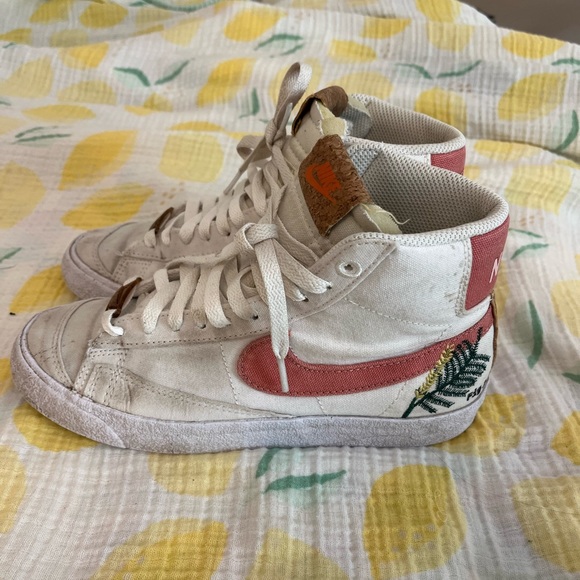 Nike Blazer fig 2 size 6 - Picture 1 of 5